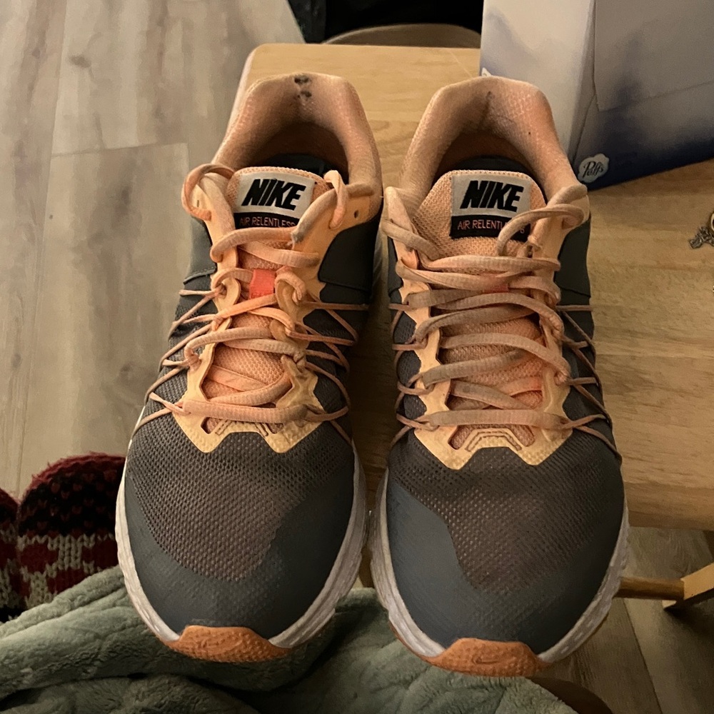 Nike Women's Air Relentless Sneakers - Gray and Peach